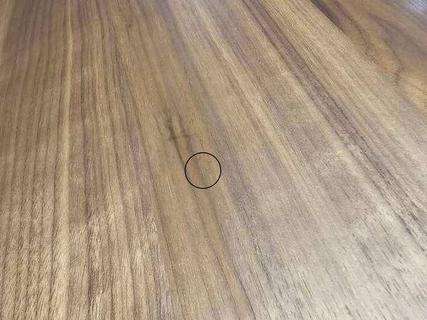 Image show sthe small scratch.